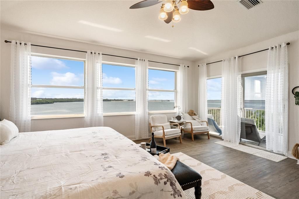 Bedroom, Interior, Water, Wood Texture Flooring