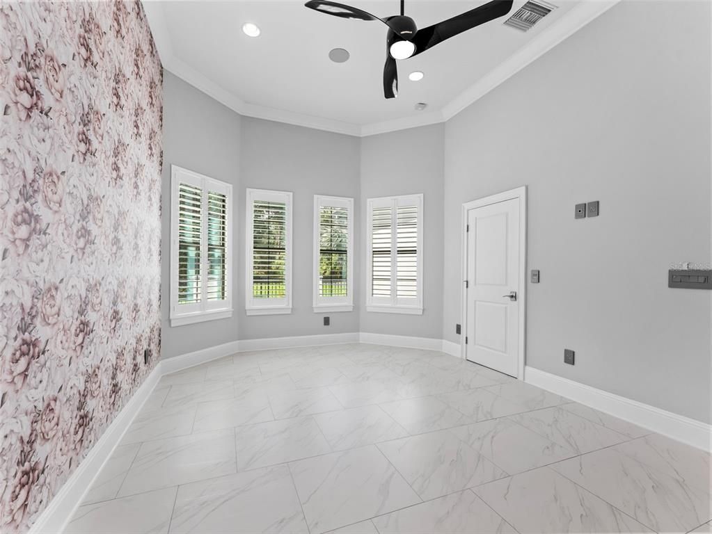 Empty room, Interior, Marble, Recessed Lighting