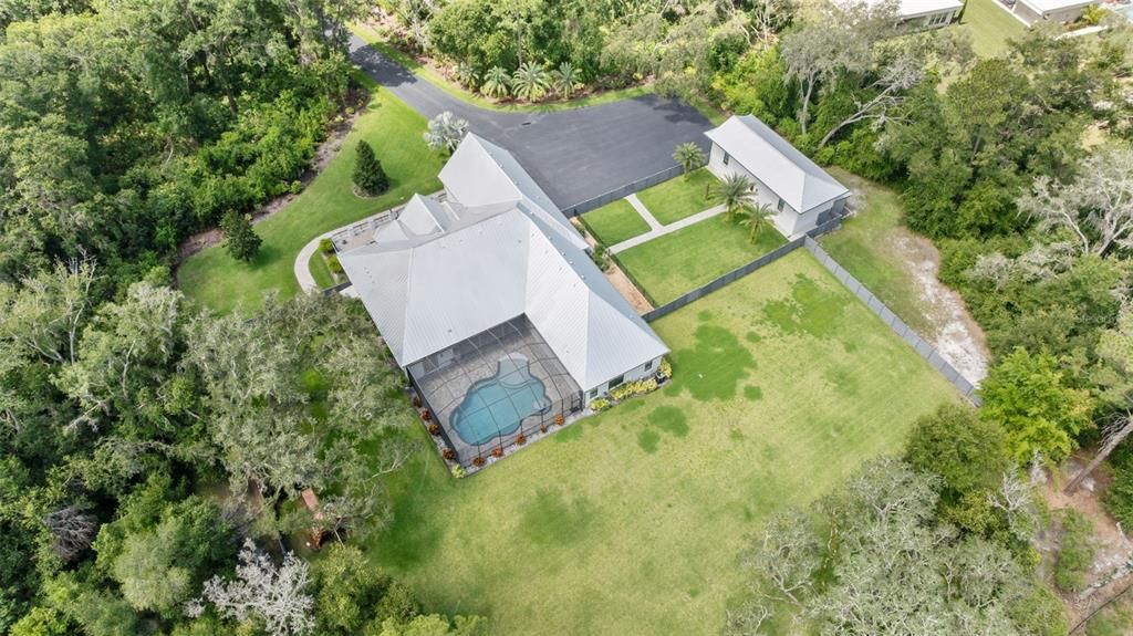 Exterior, Drone