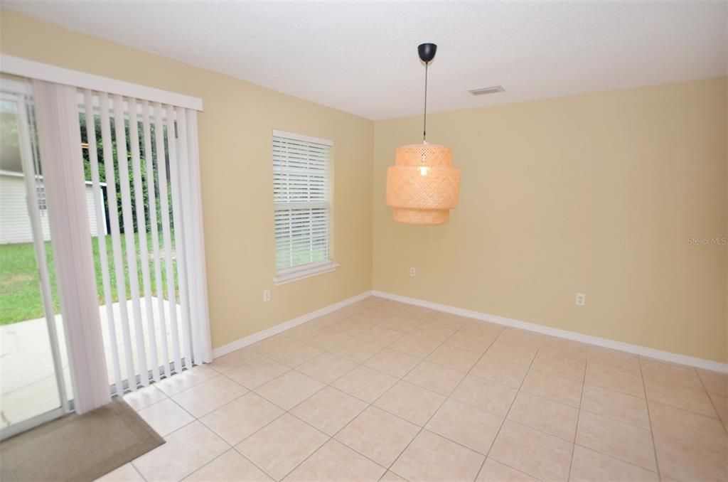 Empty room, Interior, Pendant Lights