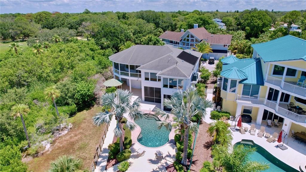 Exterior, Drone