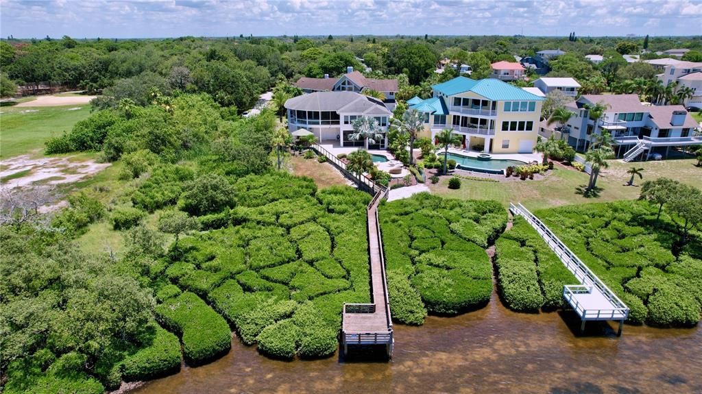 Exterior, Drone