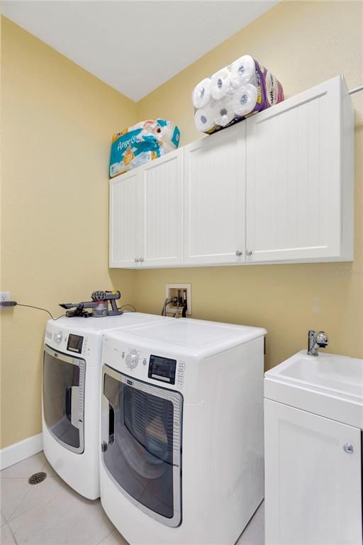 Interior, Washer