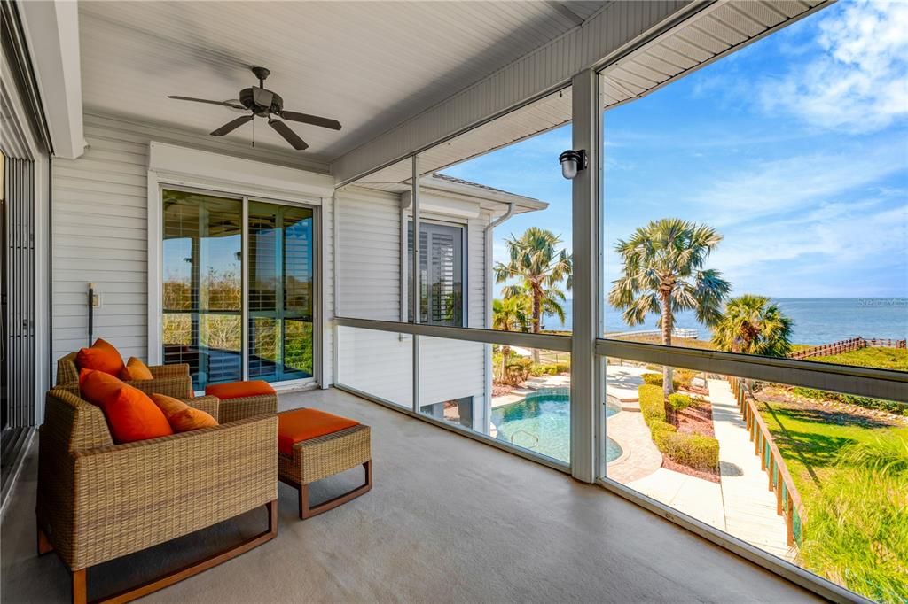 Interior, Sun Room, Water