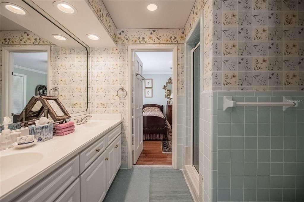 Bathroom, Dual Sink Vanities, Interior, Recessed Lighting, Wood Texture Flooring