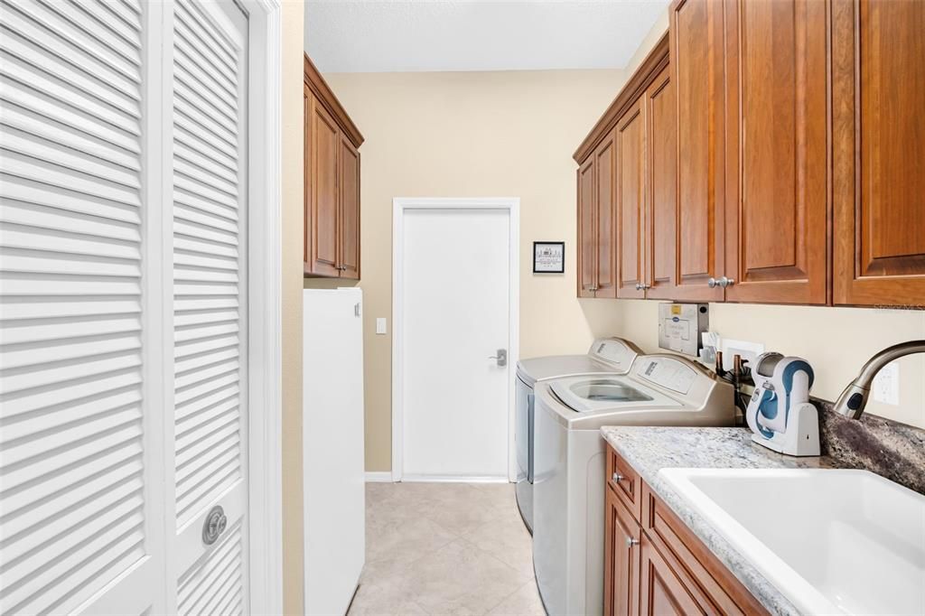 Interior, Washer