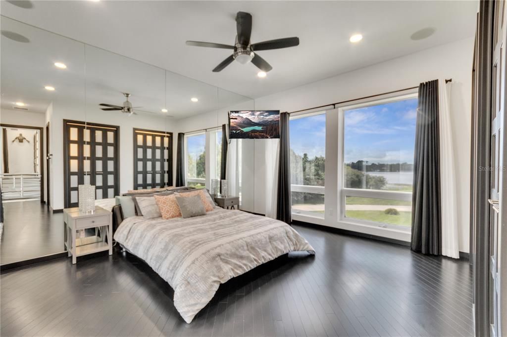 Bedroom, Interior, Recessed Lighting, Water, Wood Texture Flooring