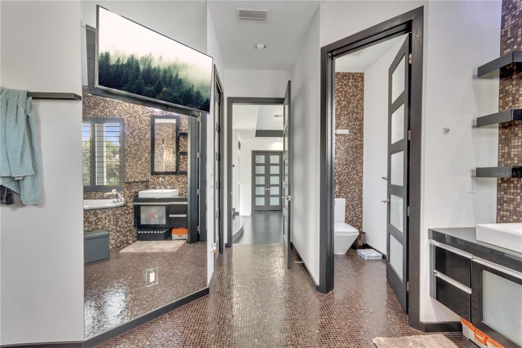 Bathroom, Interior