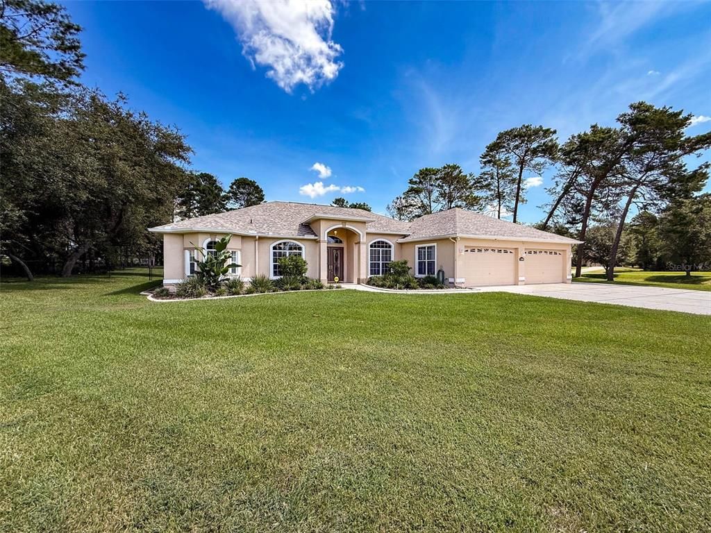 Attached, Backyard, Exterior, Facade, French Provincial