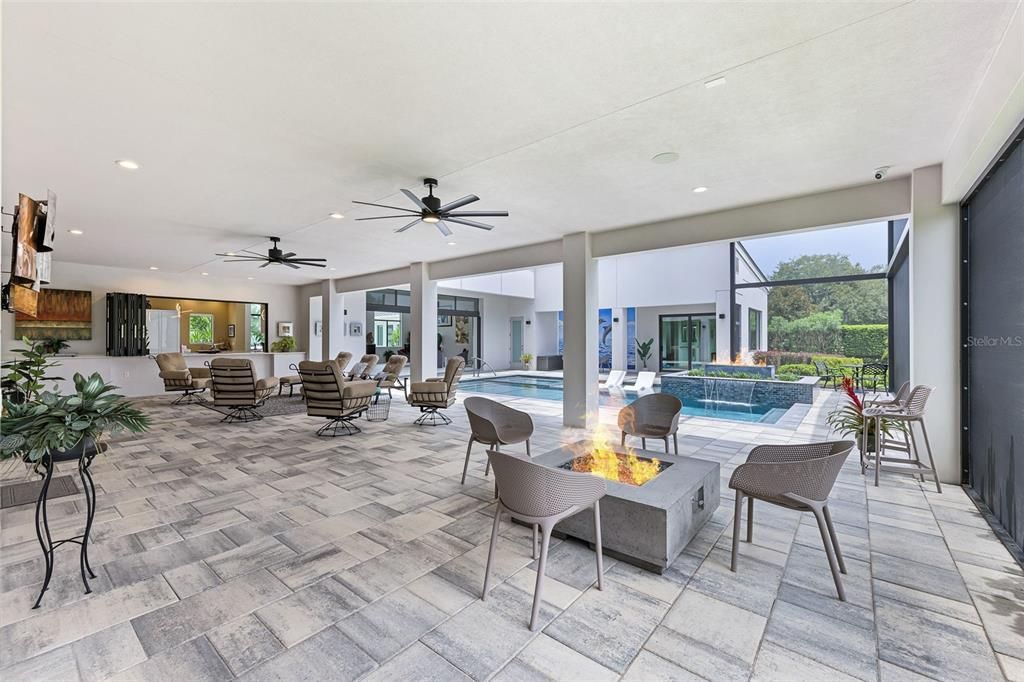 Dining room, Interior, Pool, Recessed Lighting, Sun Room