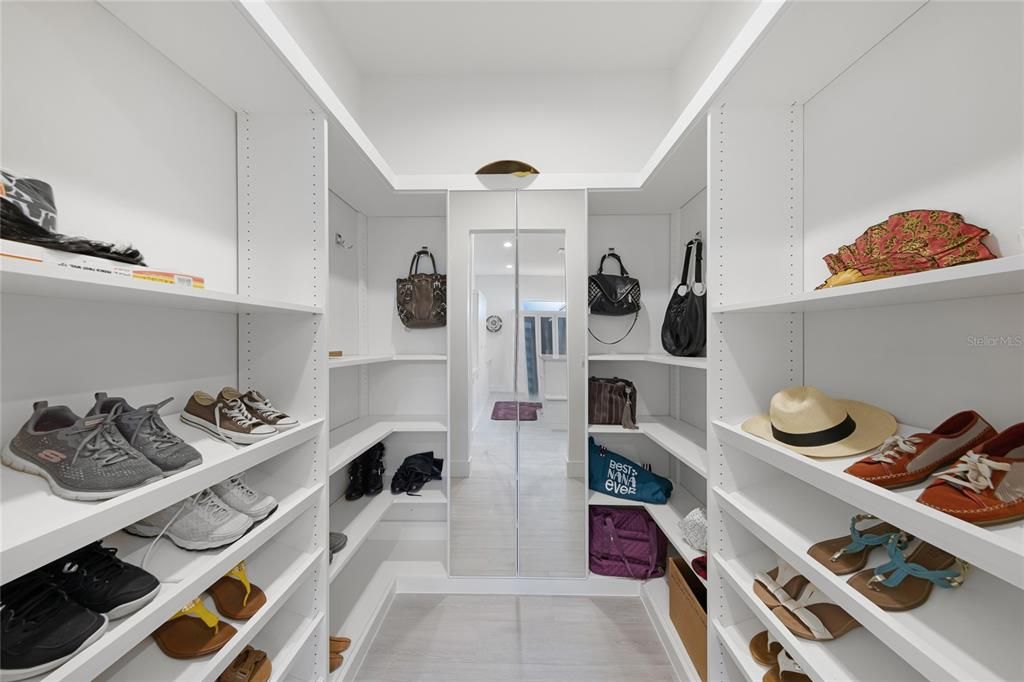 Interior, Walk-in Closets