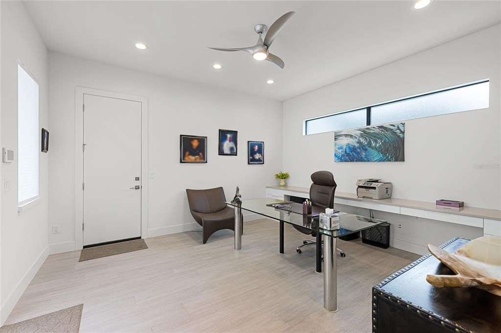 Home Office, Interior, Recessed Lighting, Wood Texture Flooring