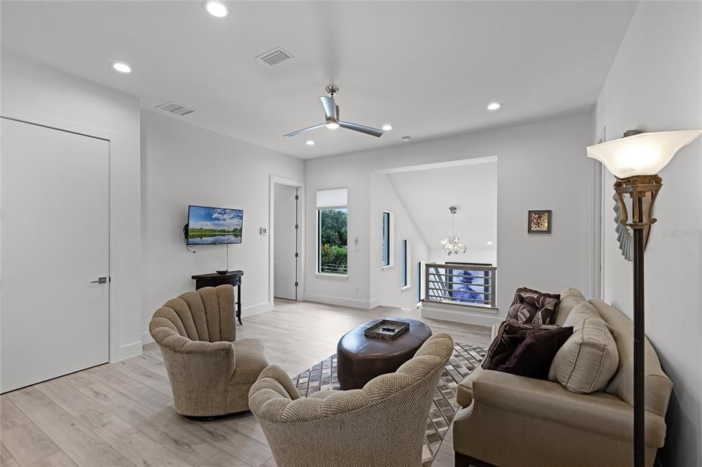 Interior, Living room, Recessed Lighting, Wood Texture Flooring