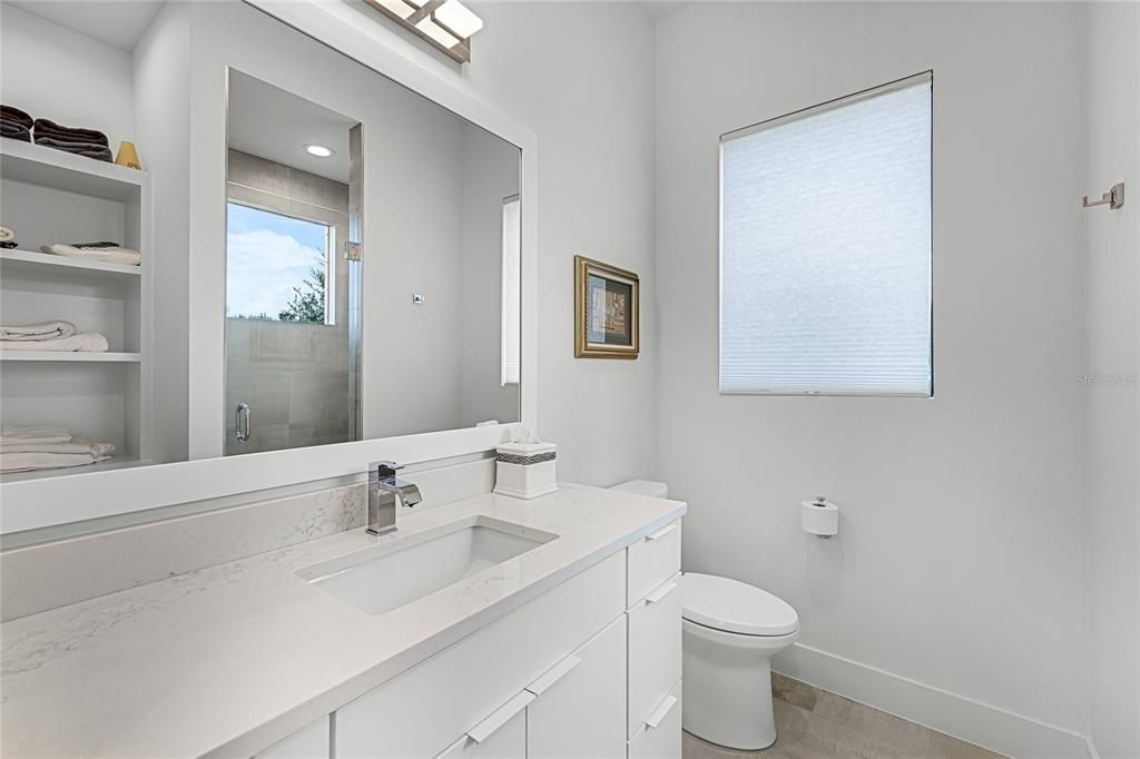Bathroom, Interior, Recessed Lighting