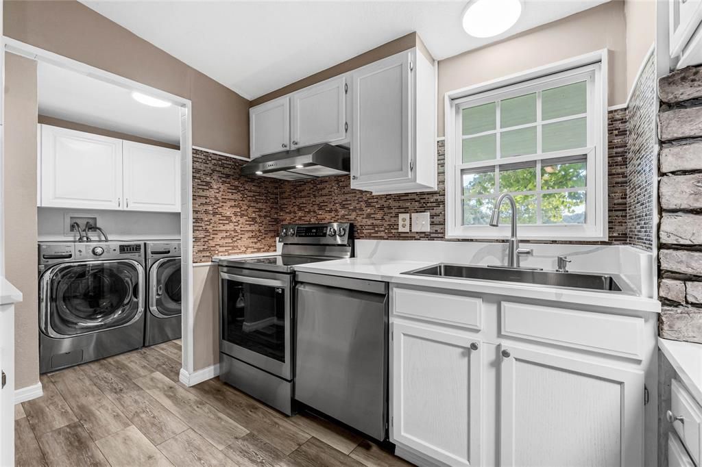 Interior, Kitchen, Stone Walls, Washer, Wood Texture Flooring