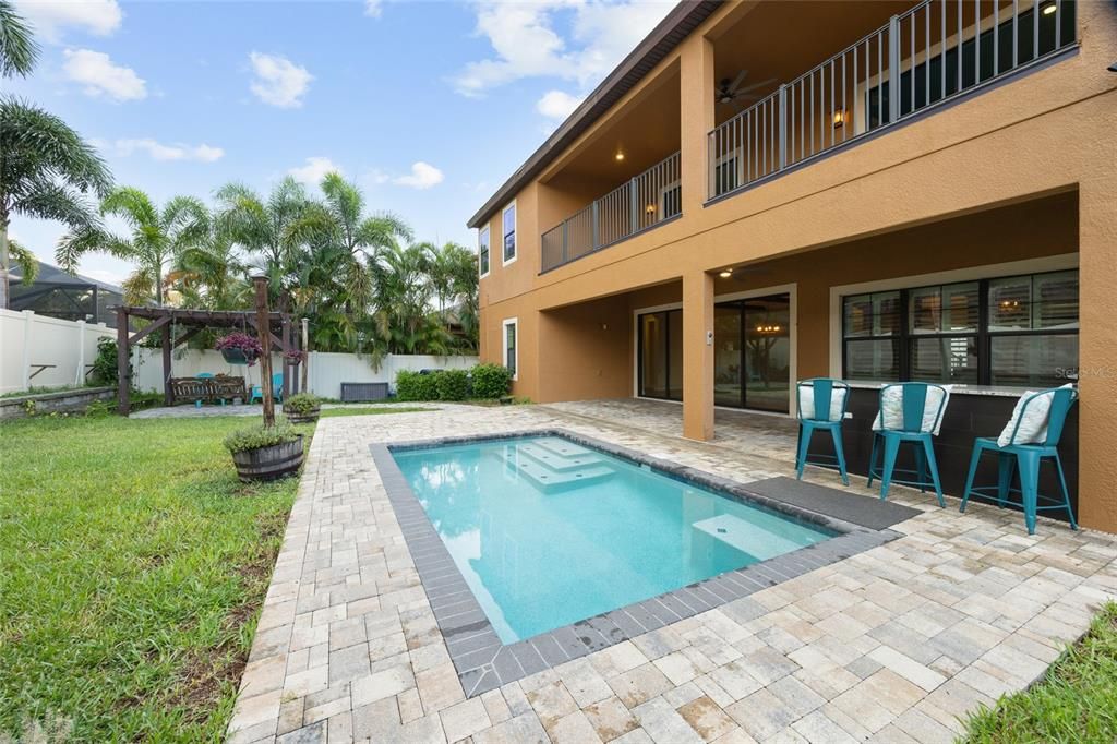 Exterior, Pool
