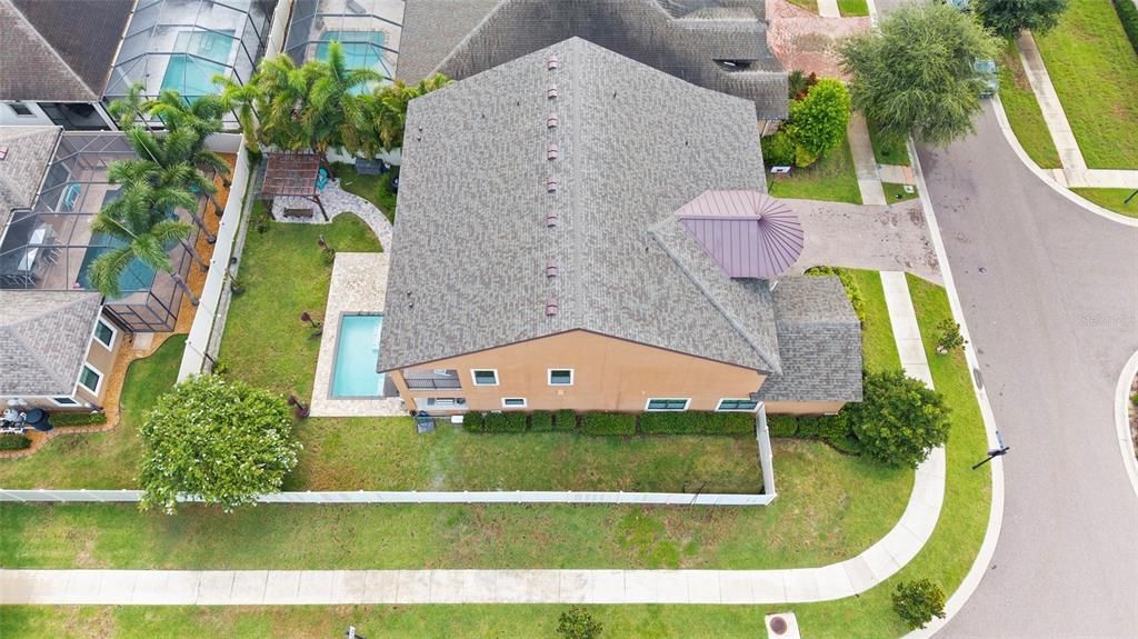 Exterior, Drone