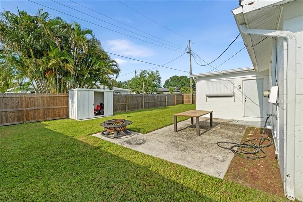 Backyard, Exterior