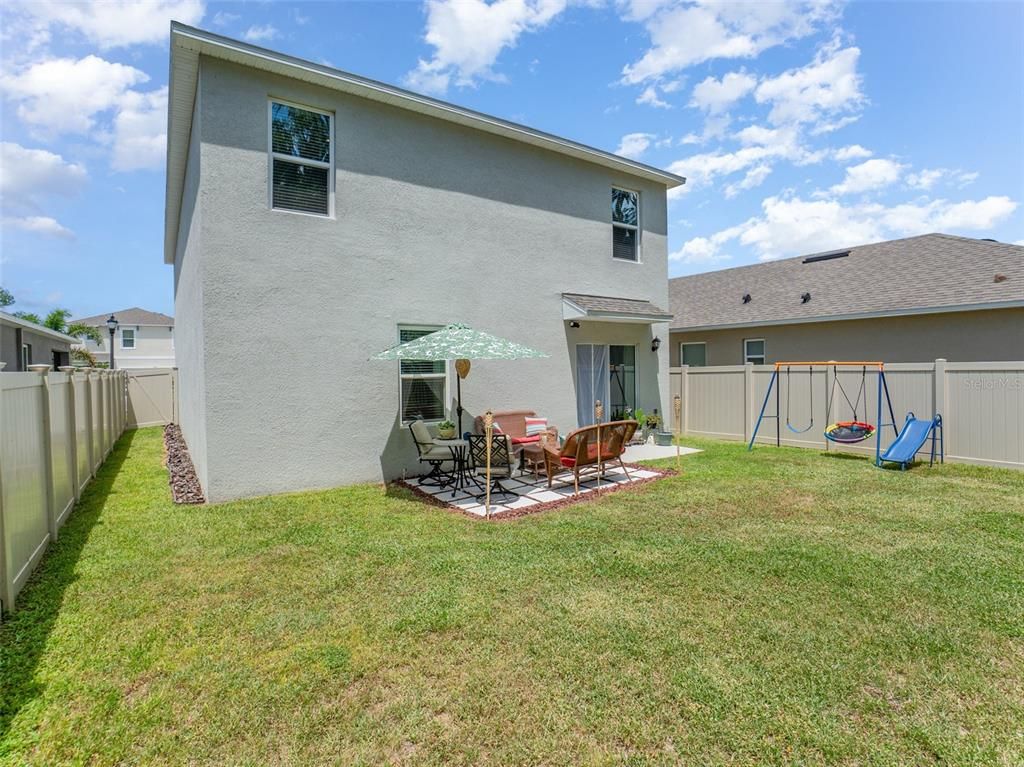 Backyard, Exterior