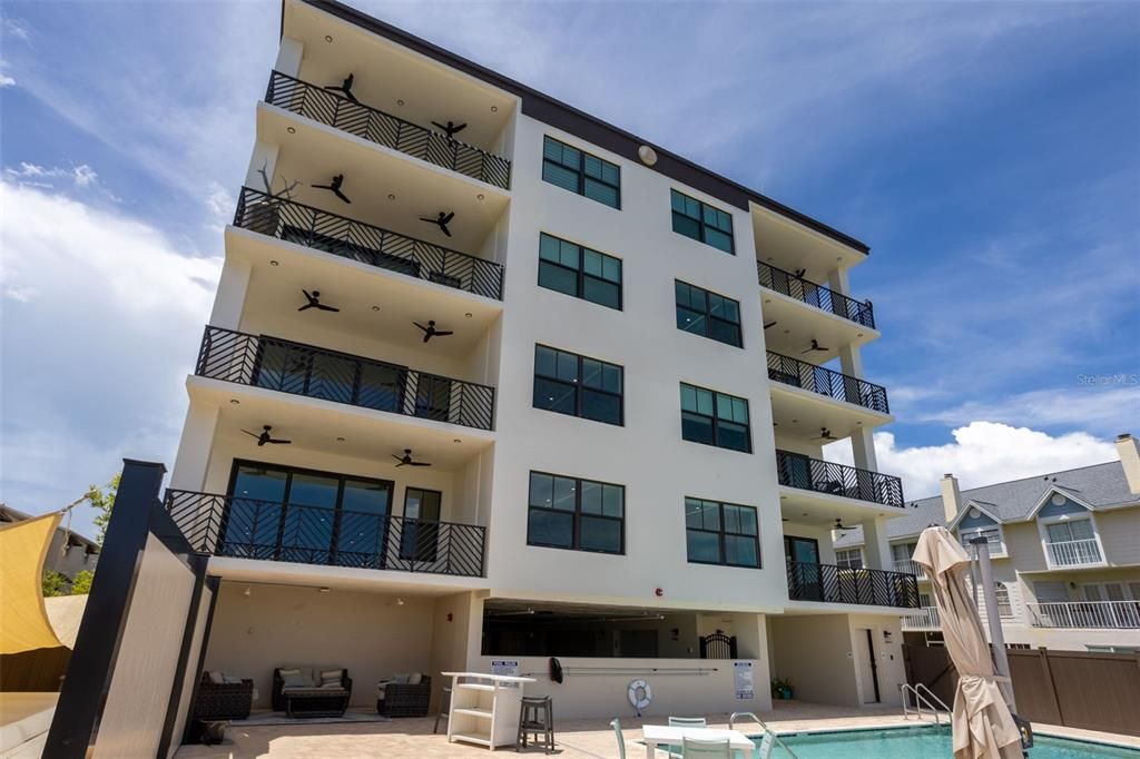 Exterior, Facade, Pool, Condo Building