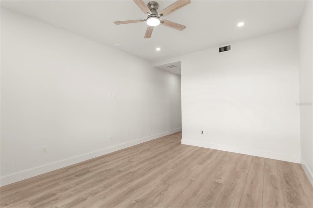 Empty room, Interior, Recessed Lighting, Wood Texture Flooring