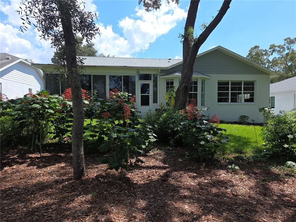 Exterior, Facade, Ranch