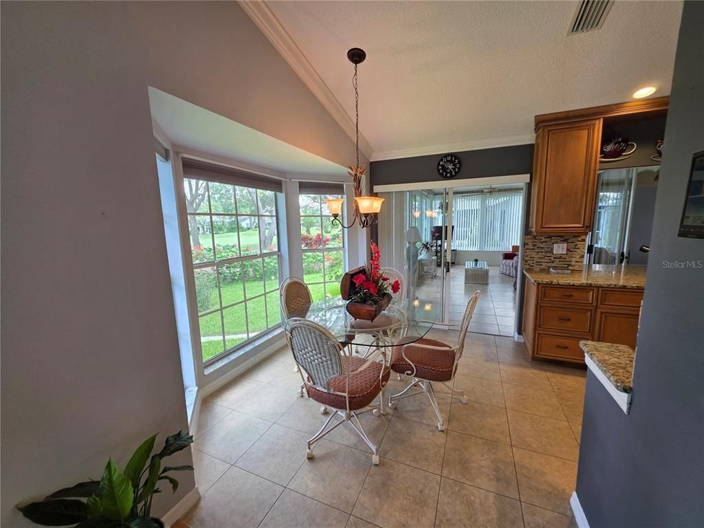 Dining room, Interior, Pendant Lights, Recessed Lighting