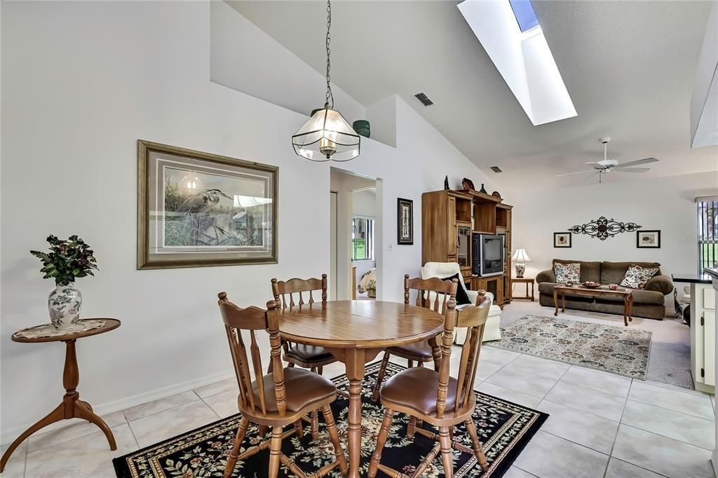 Dining room, Interior, Living room, Pendant Lights