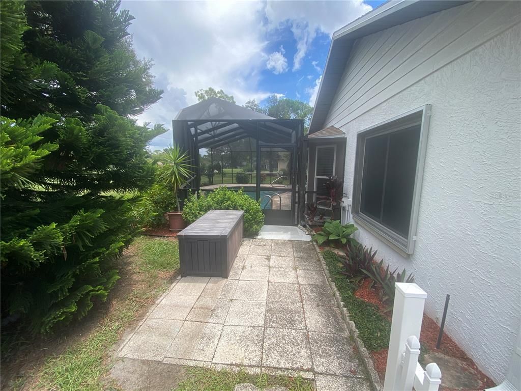 Backyard, Exterior