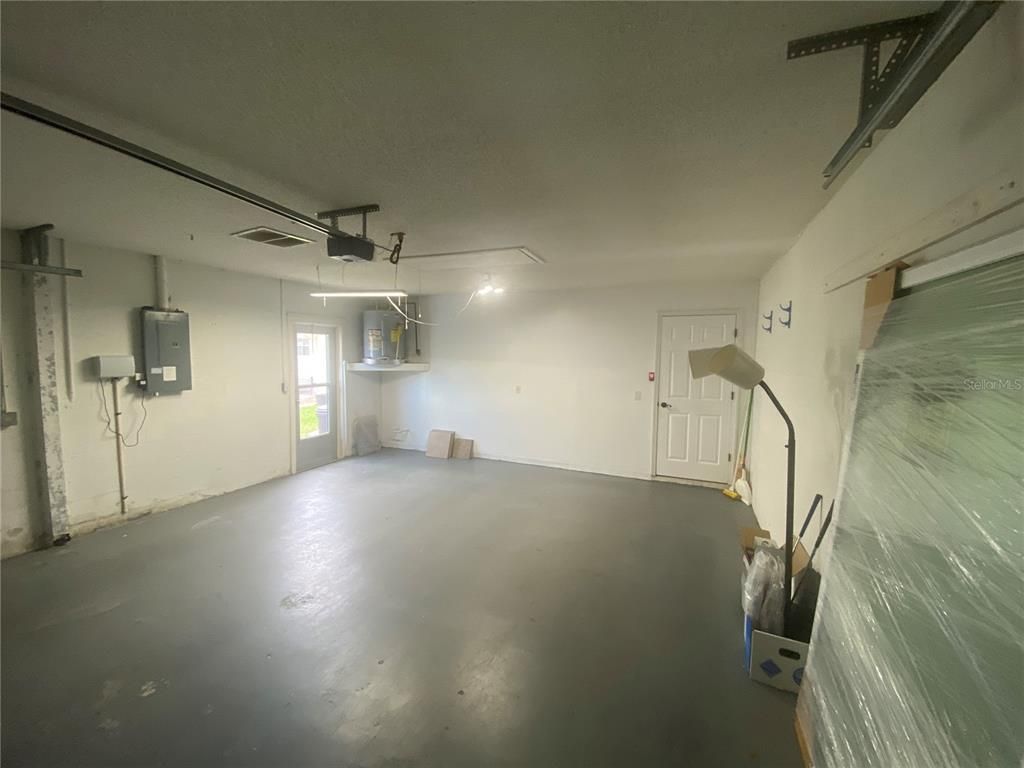 Garage, Interior