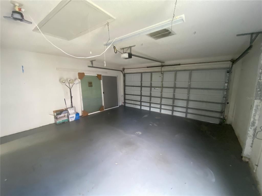 Garage, Interior