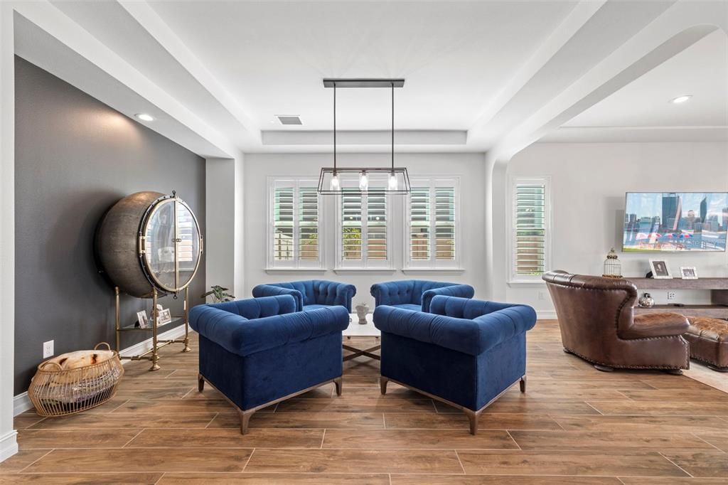 Interior, Living room, Pendant Lights, Recessed Lighting, Wood Texture Flooring
