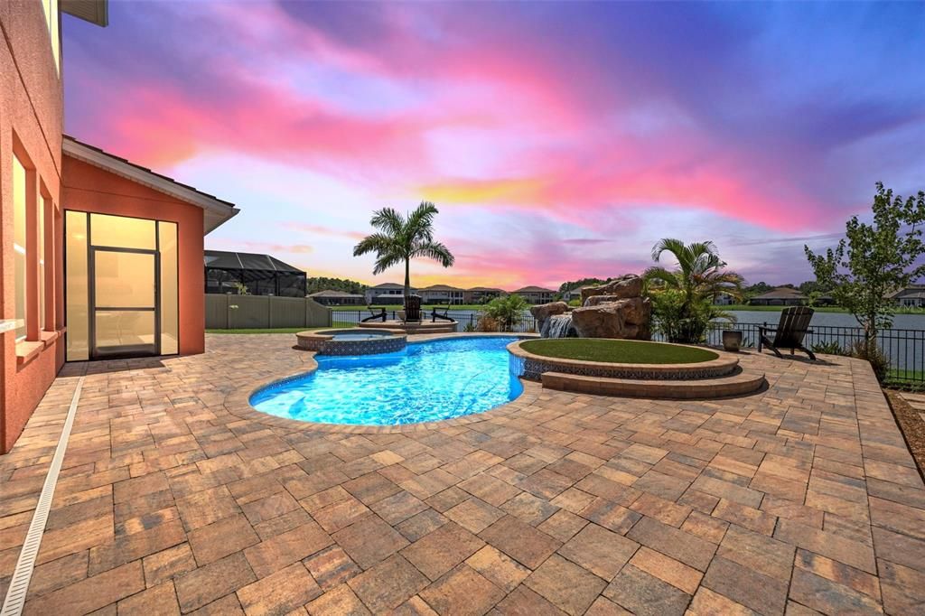 Exterior, Pool, Water
