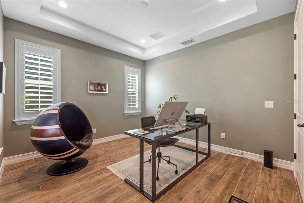 Home Office, Interior, Recessed Lighting, Wood Texture Flooring