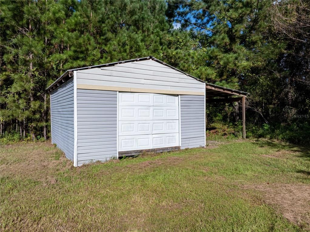 Detached Garage, Exterior