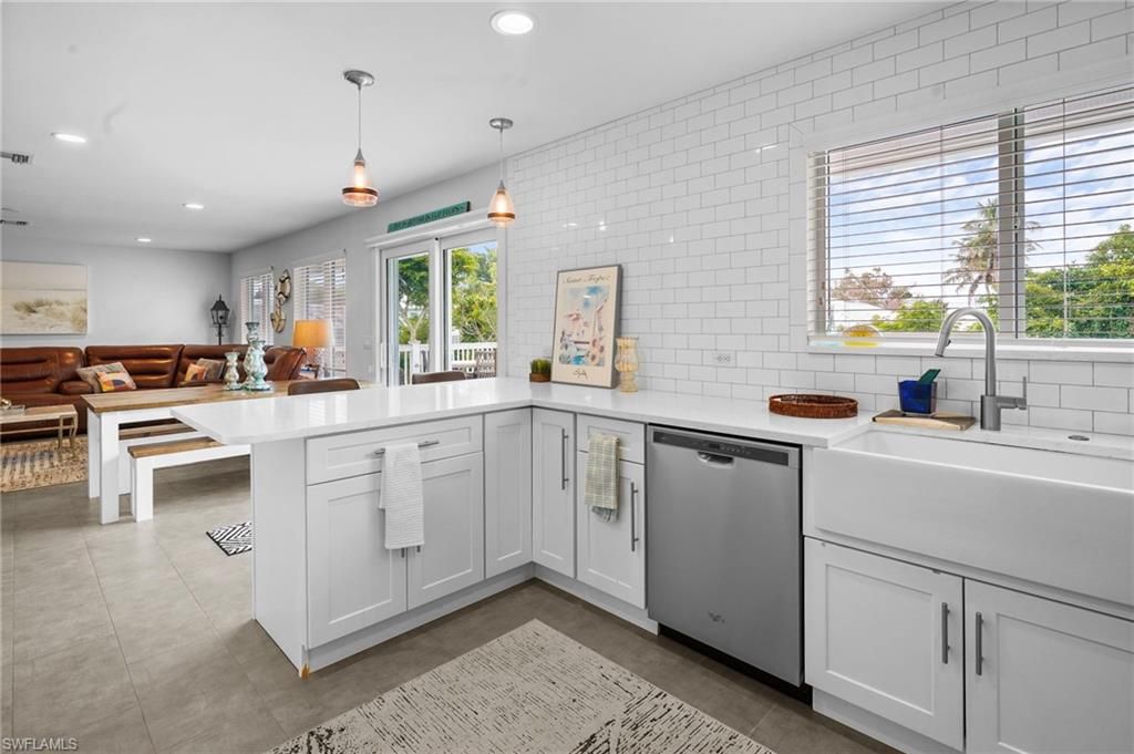 Dining room, Interior, Kitchen, Living room, Pendant Lights, Recessed Lighting