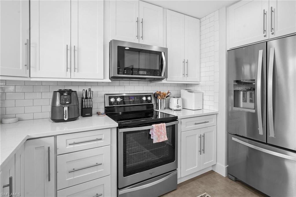 Interior, Kitchen, Stainless Steel Appliances