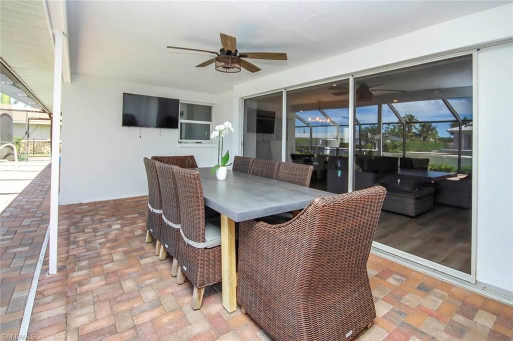 Dining room, Interior, Sun Room