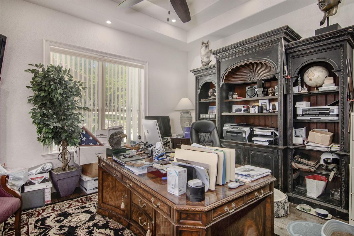 Home Office, Interior, Recessed Lighting, Wood Texture Flooring