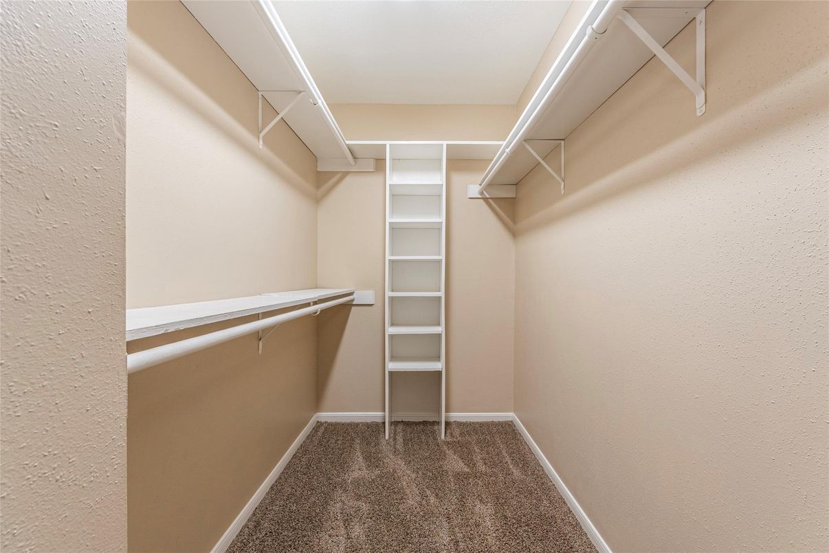 Interior, Walk-in Closets