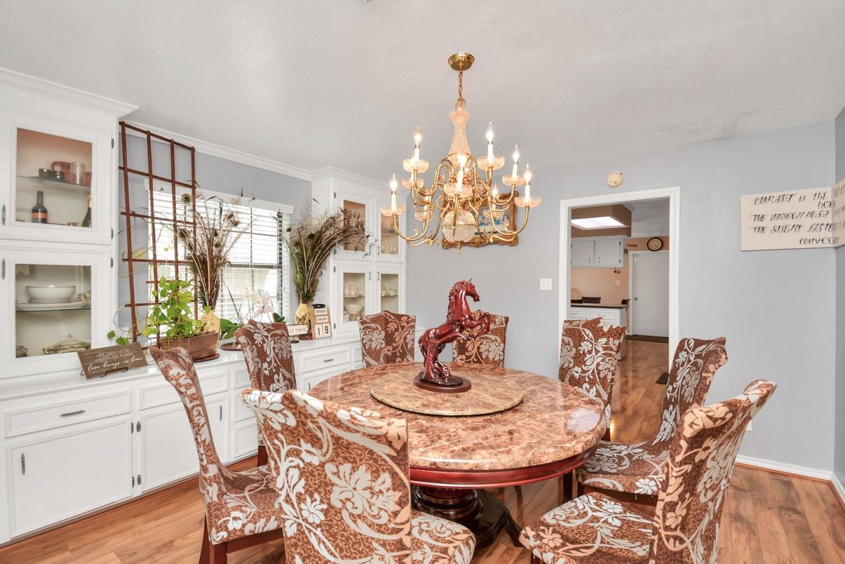 Chandelier, Dining room, Interior, Wood Texture Flooring