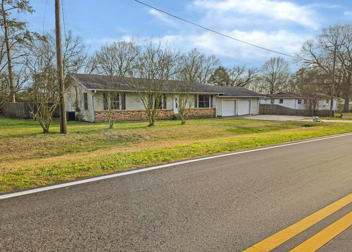Attached, Backyard, Exterior, Facade, Ranch