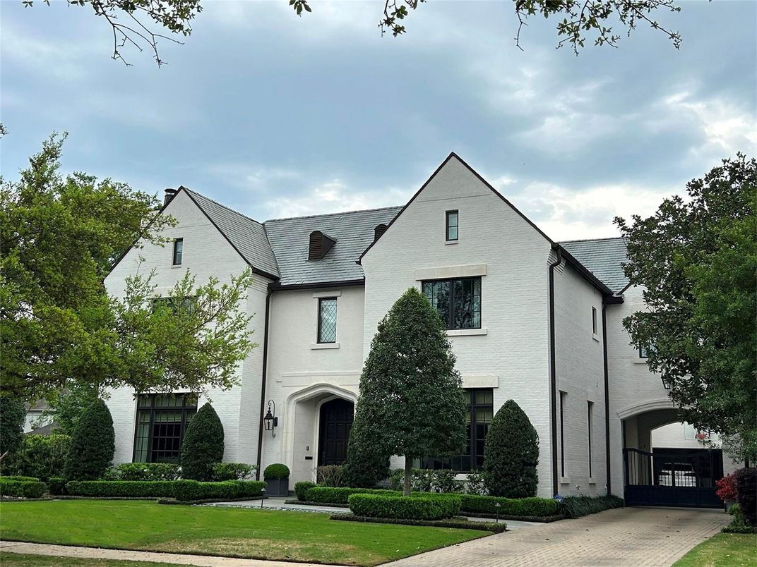 Exterior, Facade, French Provincial
