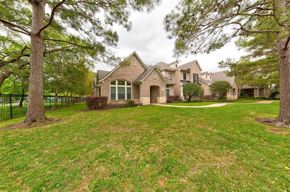 Backyard, Exterior, Facade, Brick Facade, Tudor Revival