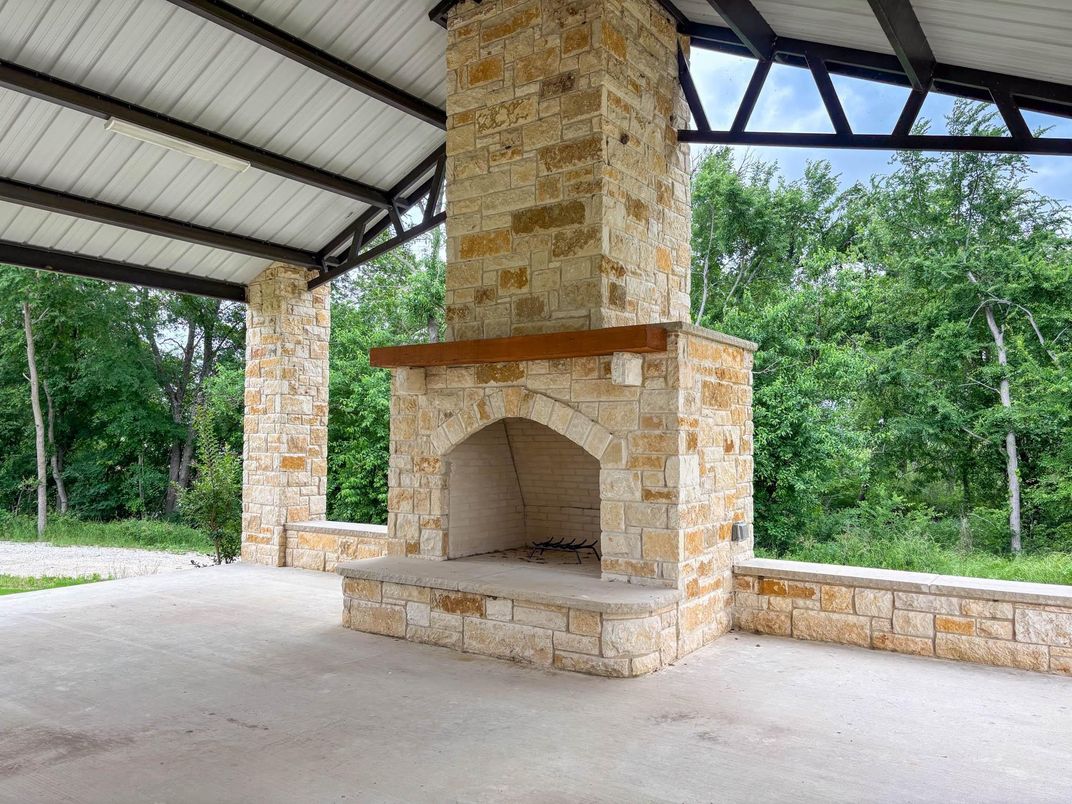 Exterior, Fireplace