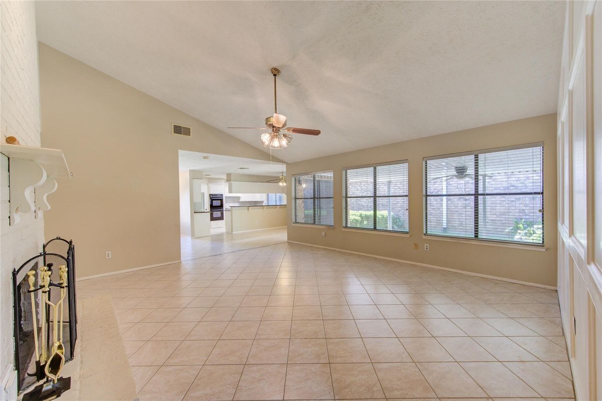 Empty room, Interior, Kitchen