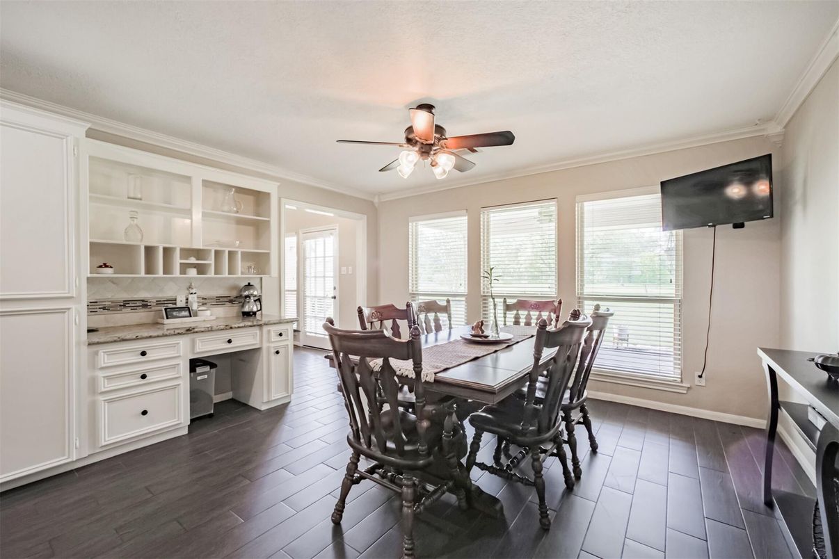 Dining room, Interior, Wood Texture Flooring