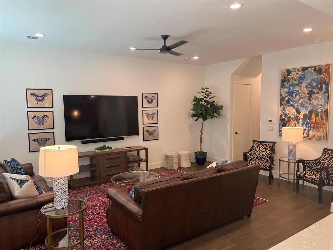 Interior, Living room, Recessed Lighting, Wood Texture Flooring