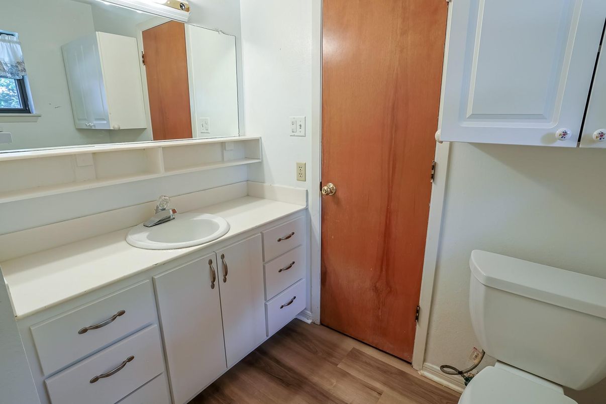 Bathroom, Interior, Wood Texture Flooring