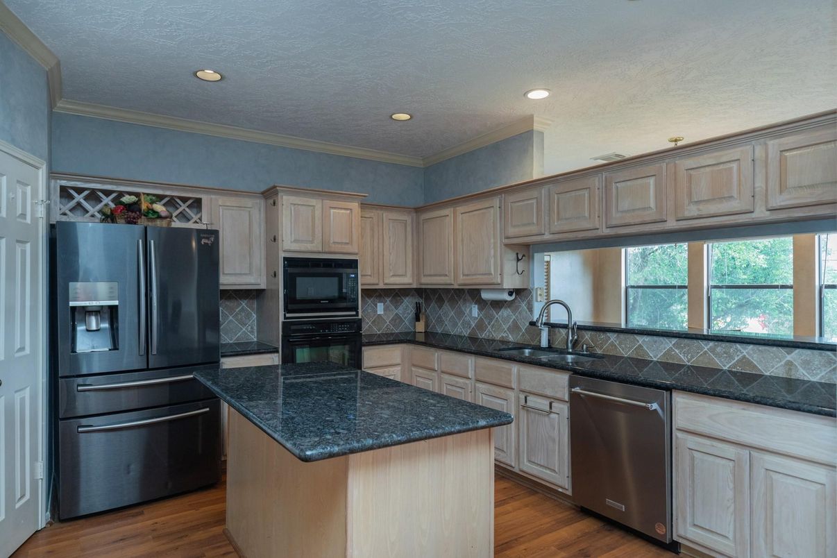 Interior, Kitchen, Recessed Lighting, Wood Texture Flooring
